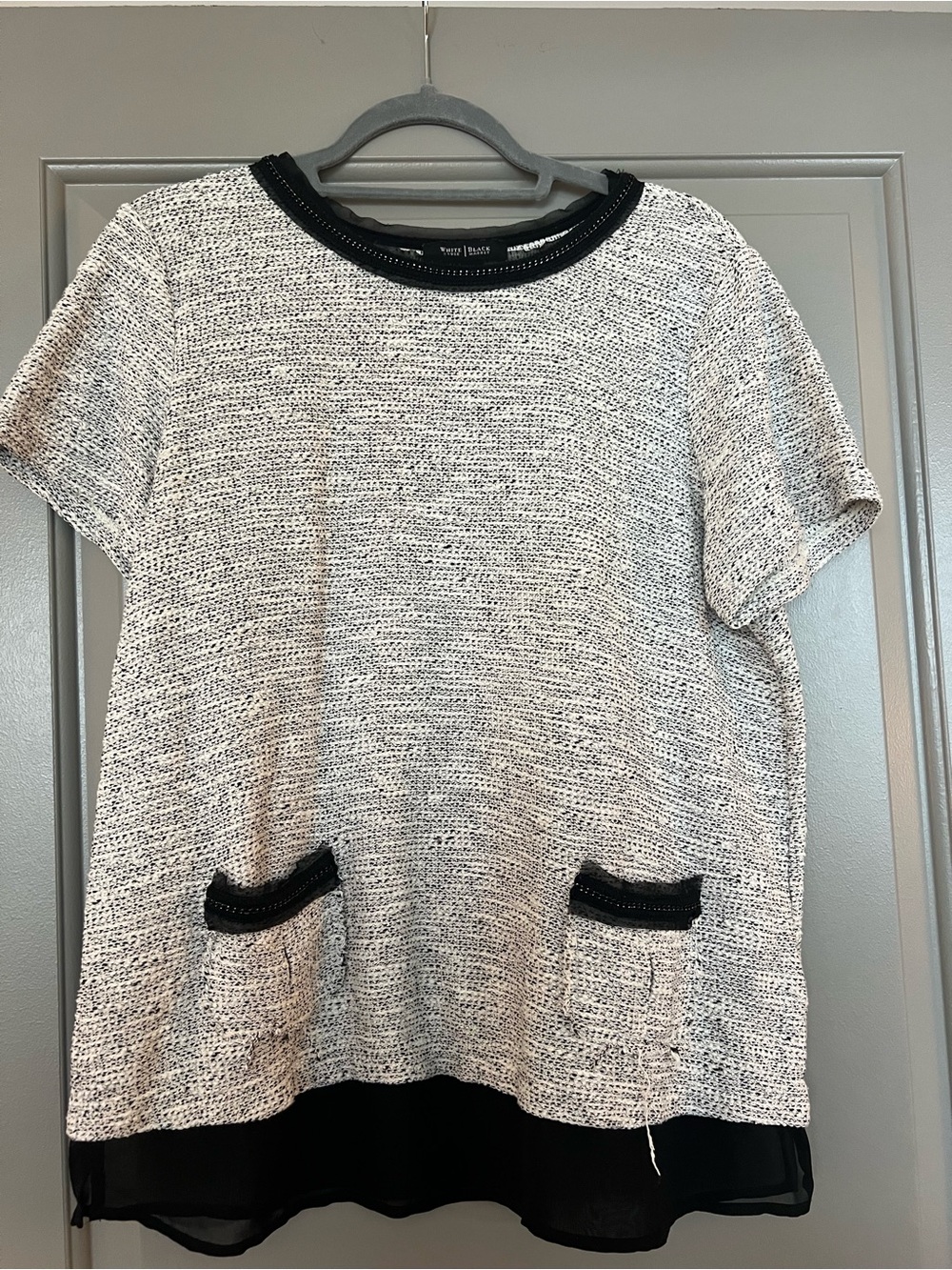 White House Black Market Black and White Textured Short Sleeve Tunic